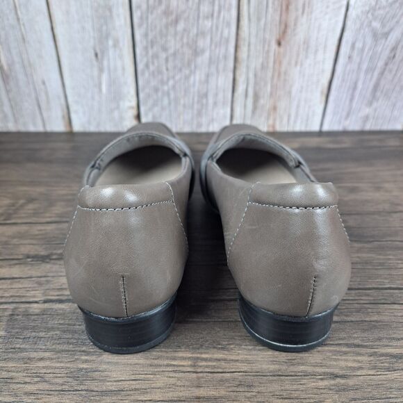 Clarks Juliet Rose Leather Grey Dove Slip On Loafer Women's Sz 7 M Soft Cushion - Picture 4 of 9